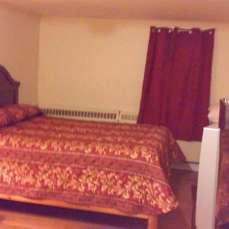 ווינדזור Leisure Motel מראה חיצוני תמונה
