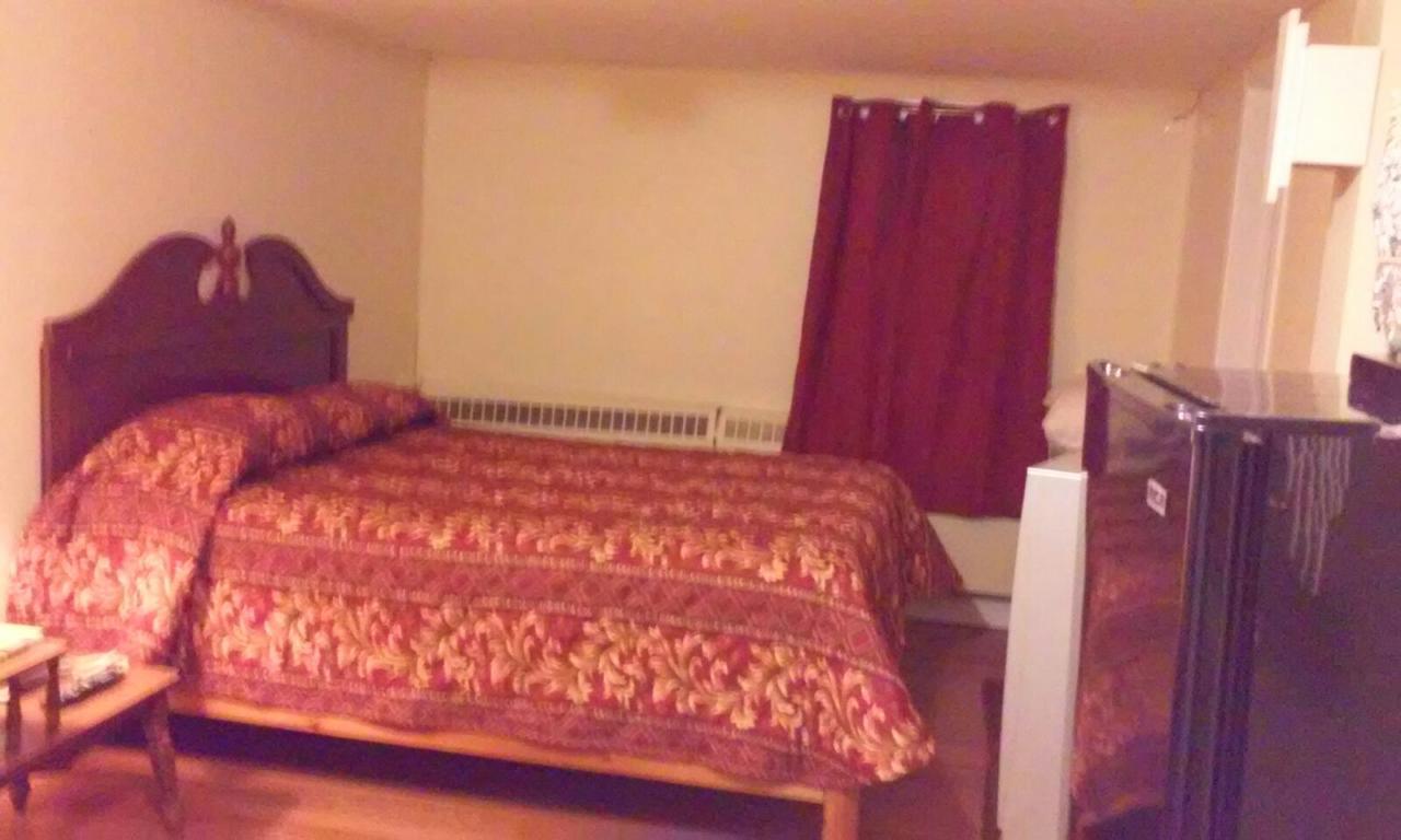 ווינדזור Leisure Motel מראה חיצוני תמונה